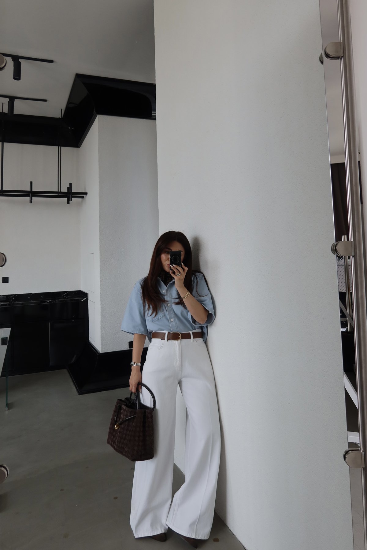 Yumuşak Dokulu Kemerli Wideleg Jean