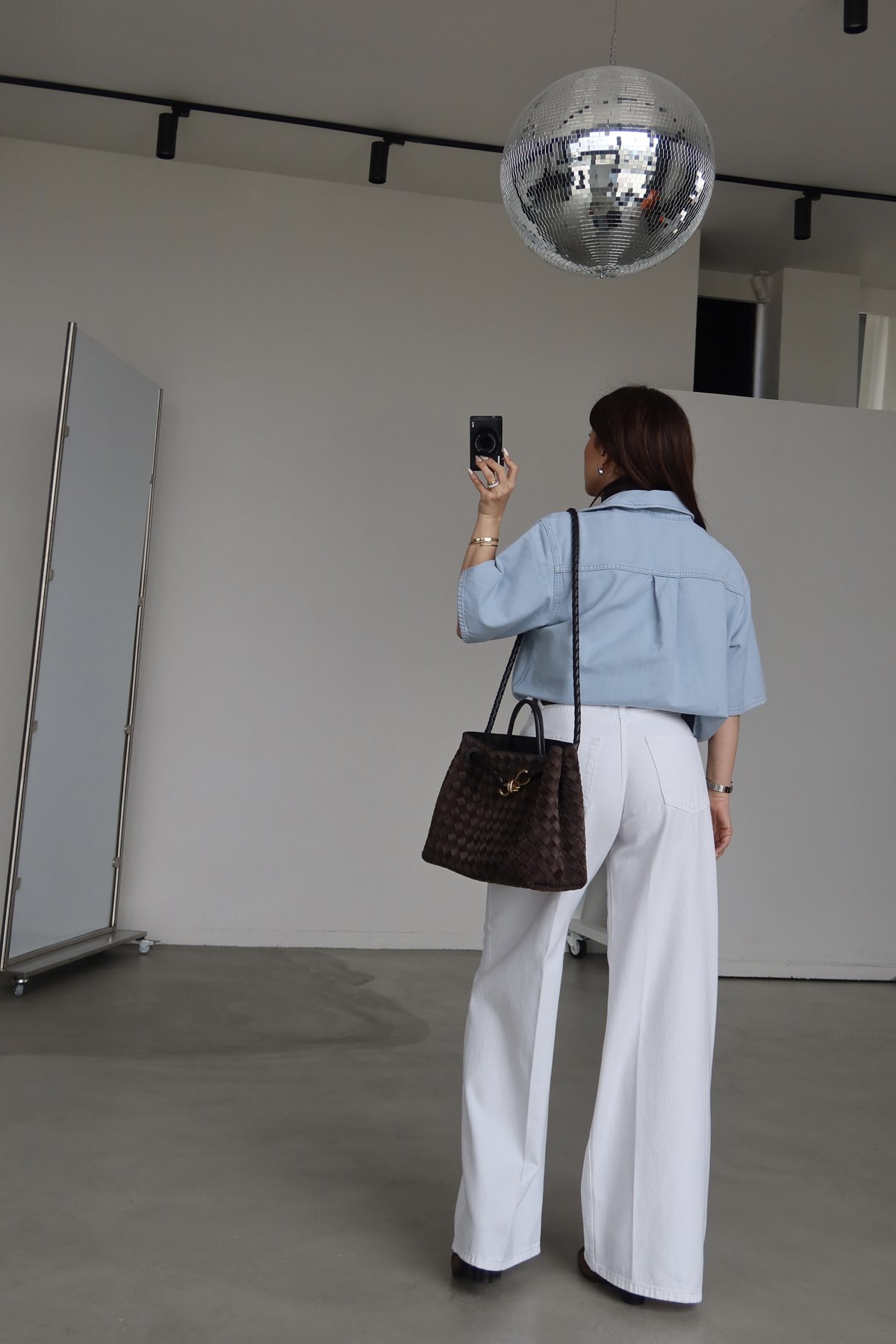 Yumuşak Dokulu Kemerli Wideleg Jean