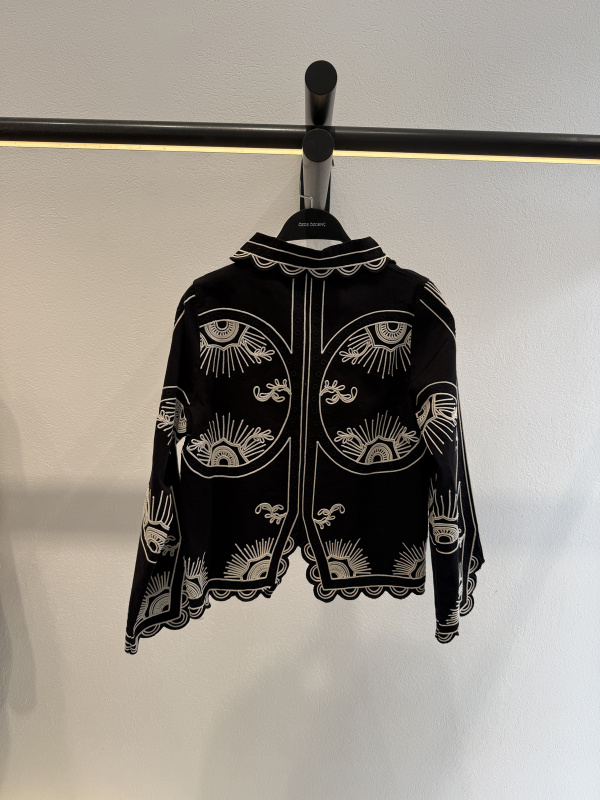 Dikiş Kabartmalı Tasarım Ceket