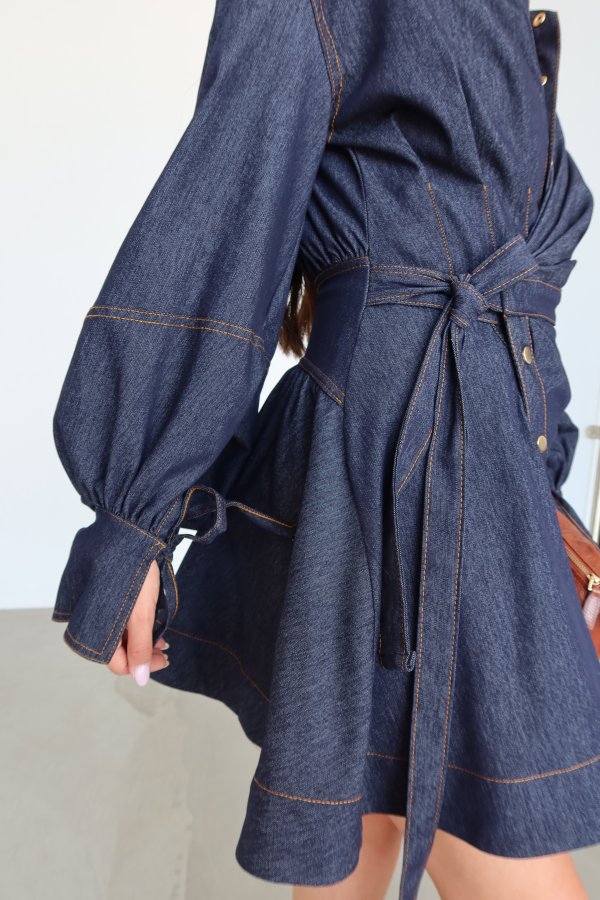 Balon Kol Kontrast Dikişli Denim Elbise