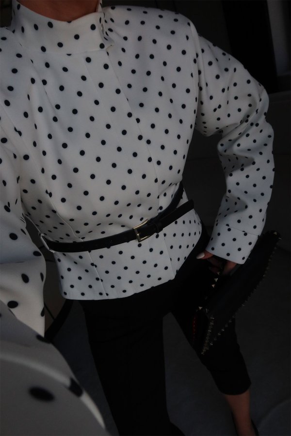 Puantiyeli Kemerli Ceket