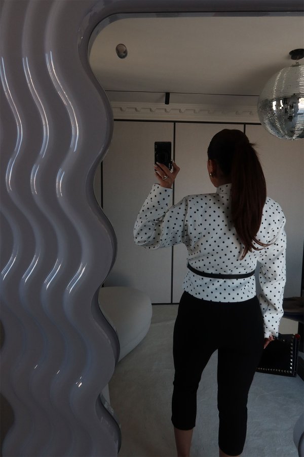 Puantiyeli Kemerli Ceket