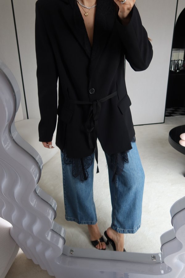 Dantel Detaylı Önden Bağlamalı Ceket