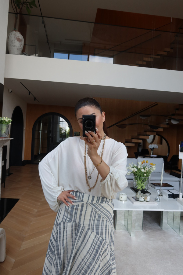 Kolları Lastikli Dökümlü Triko