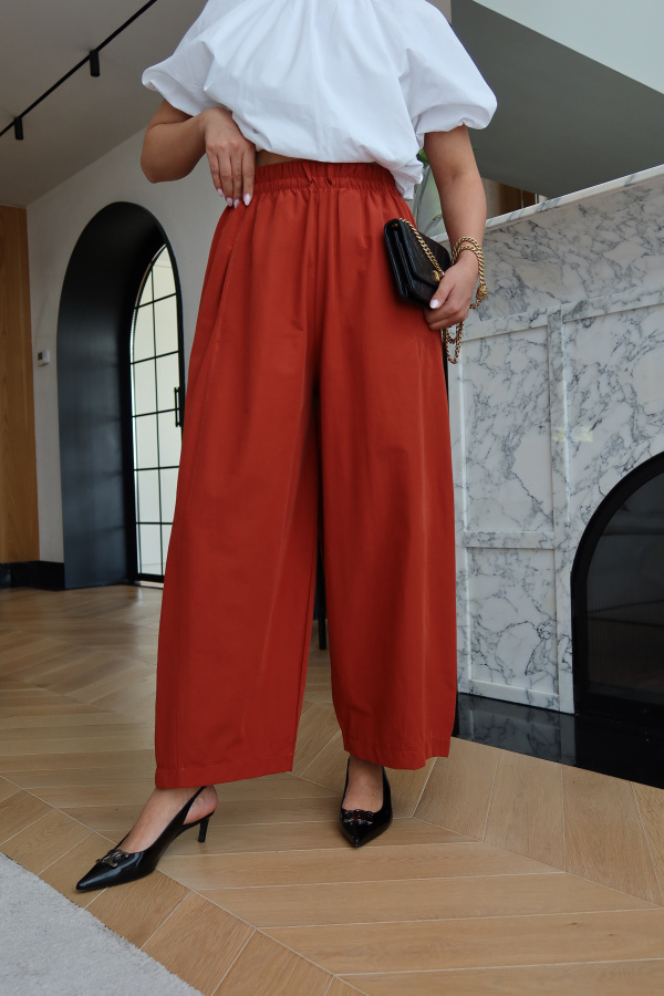 Beli Lastik ve Bağlamalı Geniş Paça Pantolon