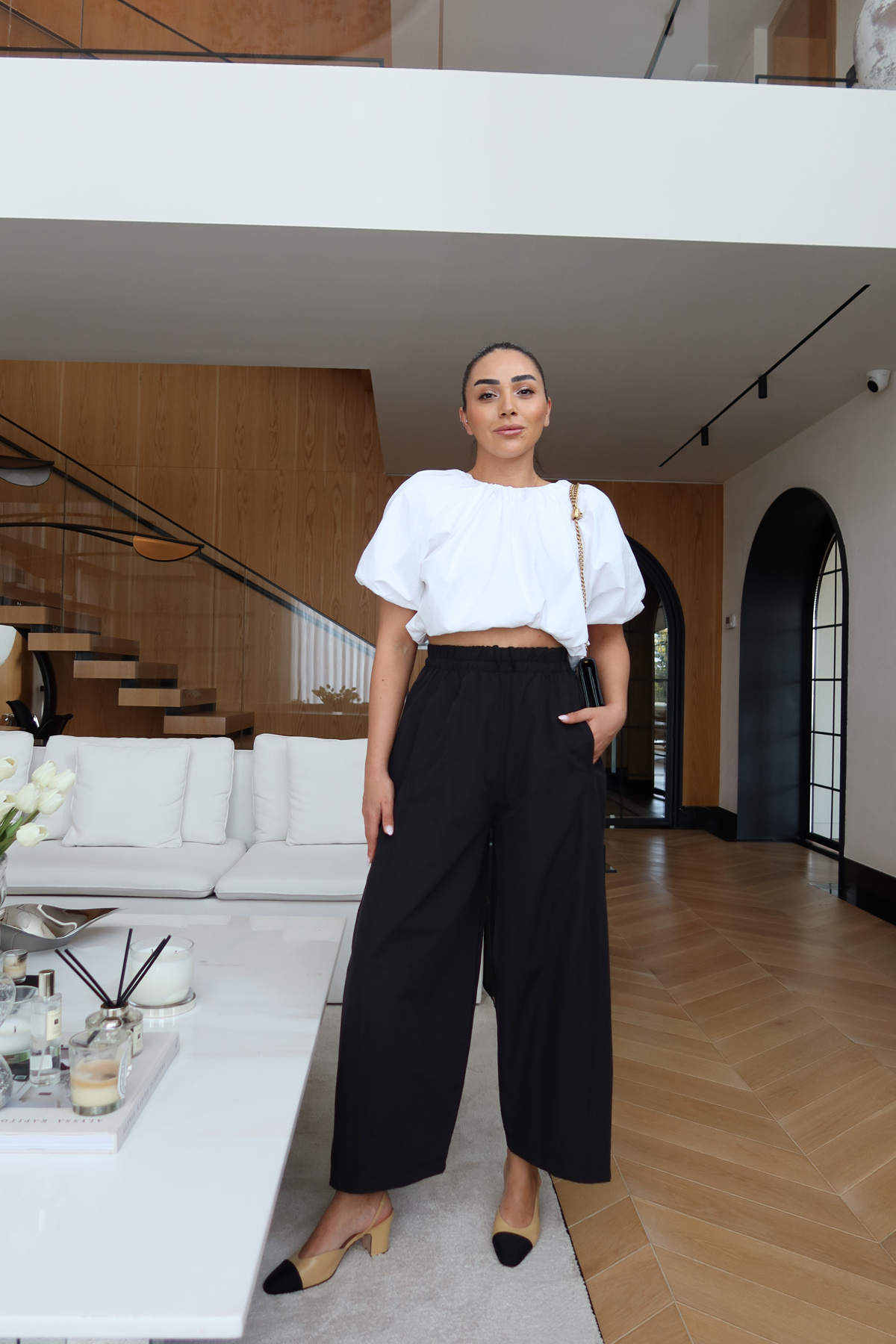 Beli Lastik ve Bağlamalı Geniş Paça Pantolon