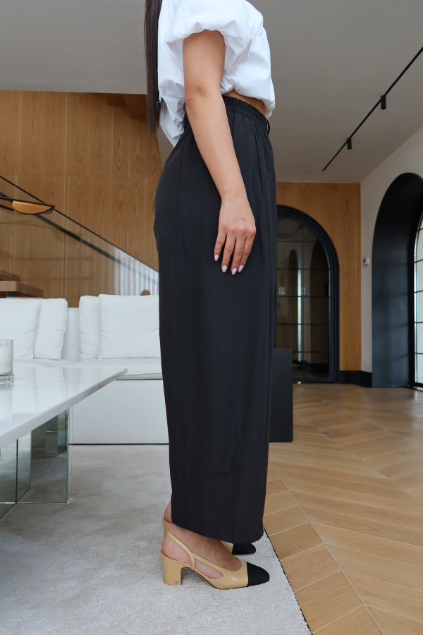 Beli Lastik ve Bağlamalı Geniş Paça Pantolon