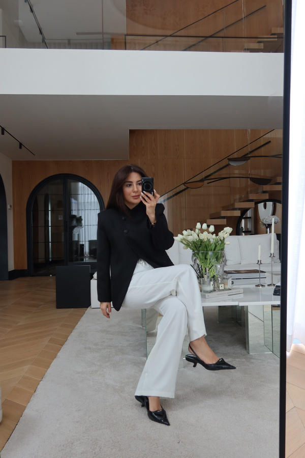 Süs Cepli Düğme Detaylı Ceket