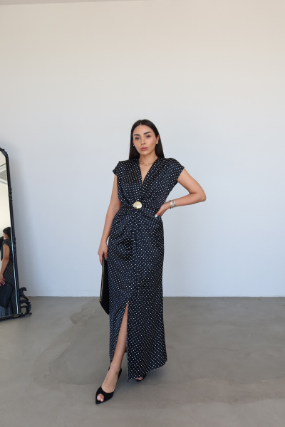 Gold Aksesuarlı Puantiyeli Maxİ Elbise