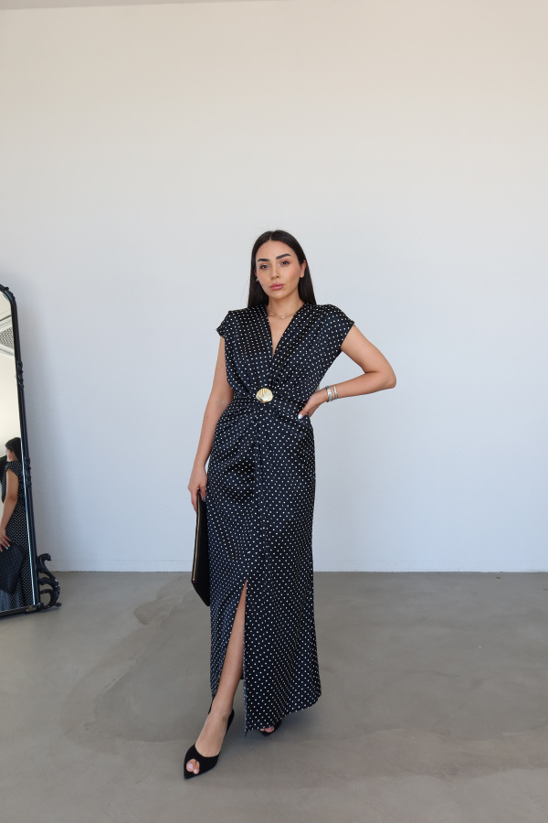 Gold Aksesuarlı Puantiyeli Maxİ Elbise