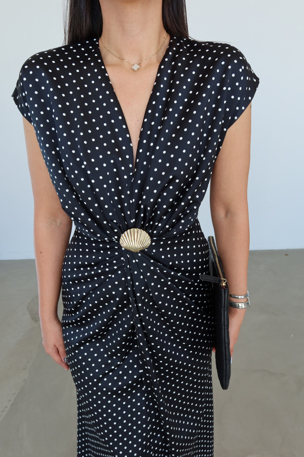 Gold Aksesuarlı Puantiyeli Maxİ Elbise