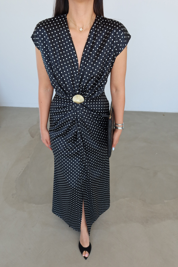 Gold Aksesuarlı Puantiyeli Maxİ Elbise