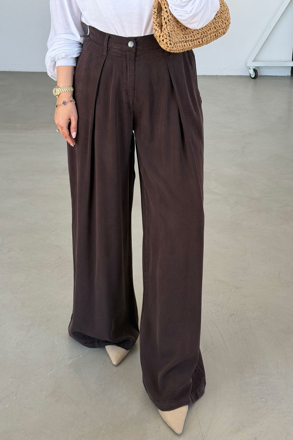 Beli Lastikli Geniş Kalıp Pantolon