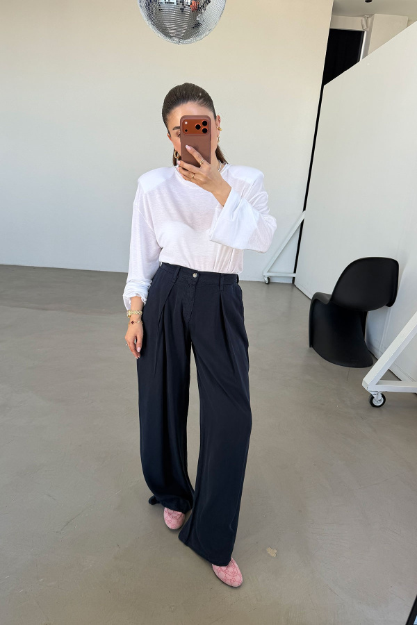 Beli Lastikli Geniş Kalıp Pantolon