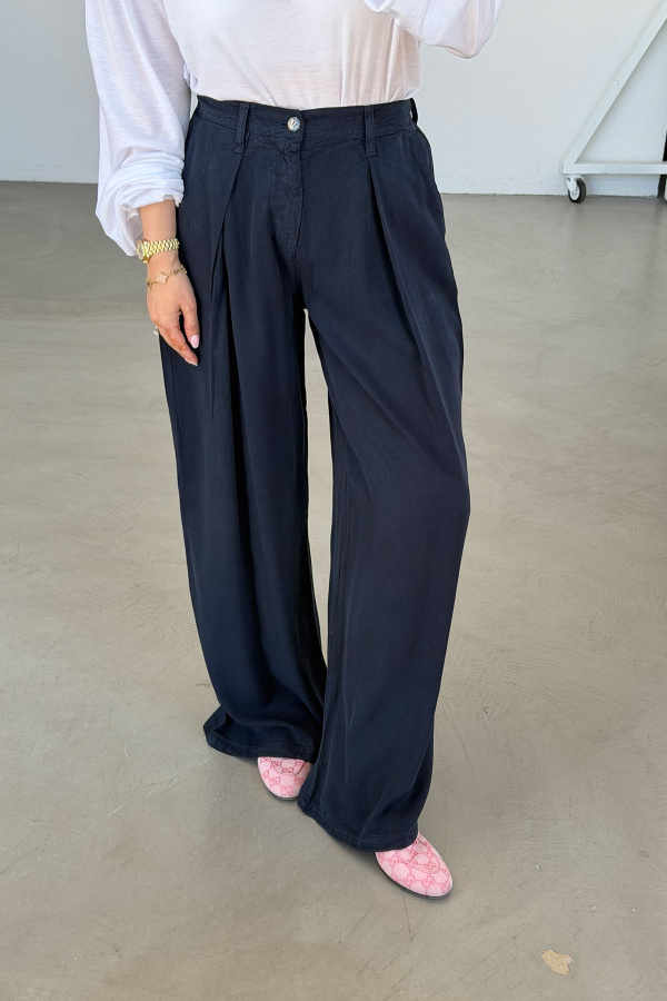 Beli Lastikli Geniş Kalıp Pantolon