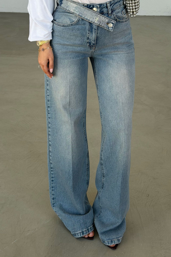 Kemeri Taşlı Straight Jean