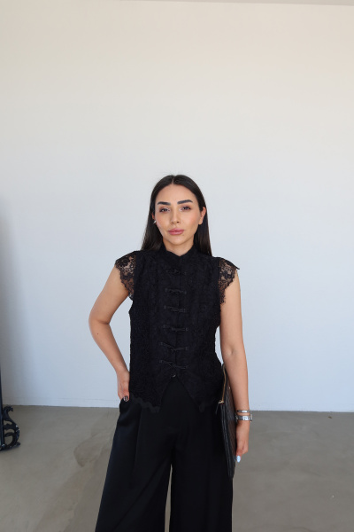 Güpür Ve Dantel İşlemeli Yelek