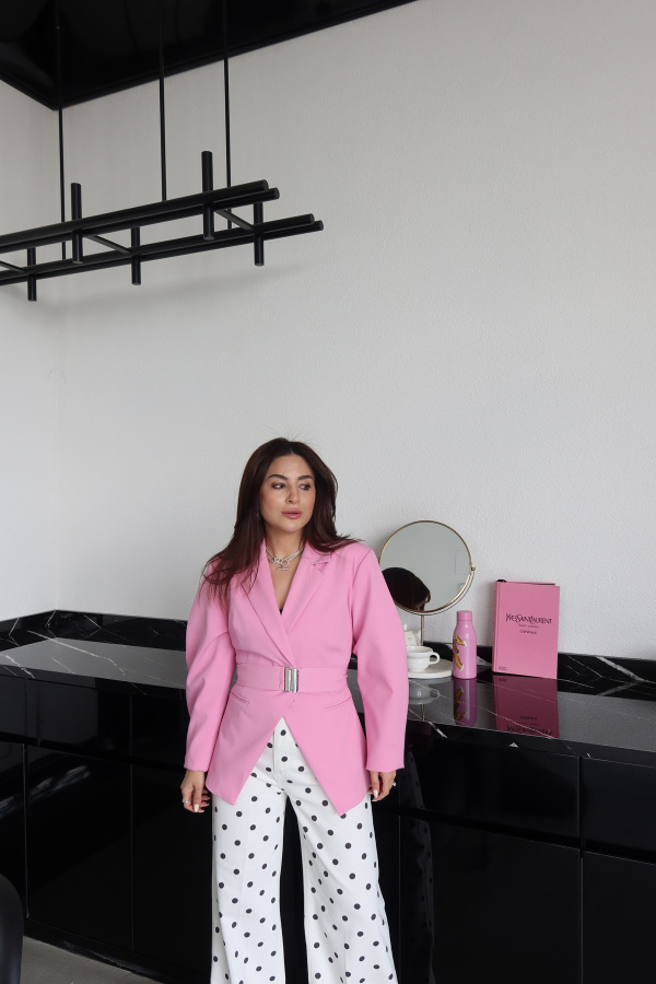 Asimetrik Kesim Kemeri Lastikli Ceket