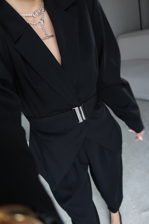 Asimetrik Kesim Kemeri Lastikli Ceket