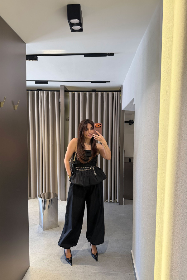 Sırtı Gipeli Büstiyer Pantolon Takım