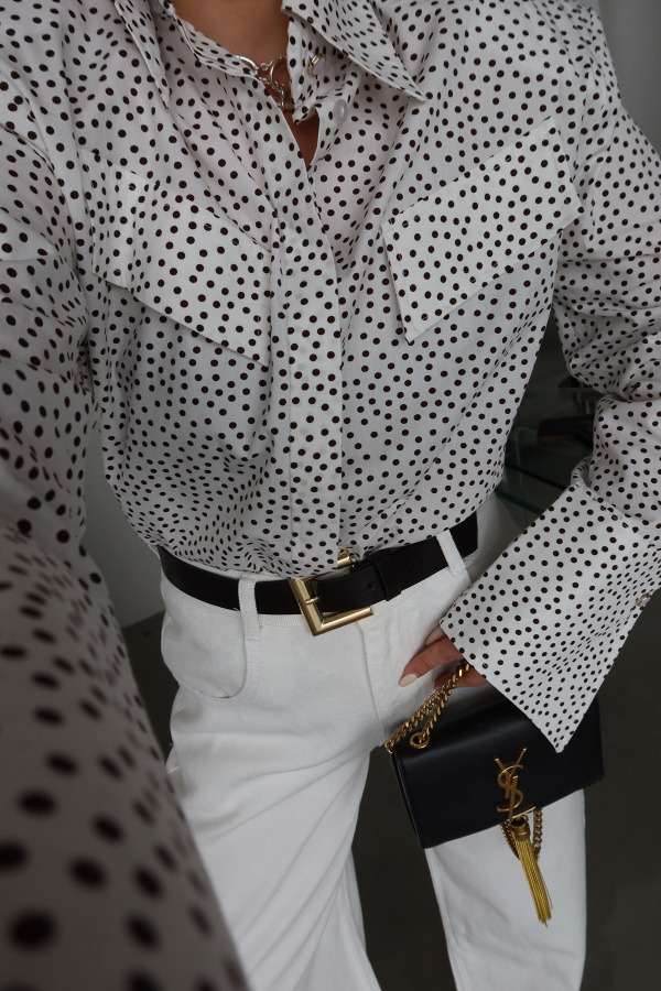 Puantiyeli Omuzu Vatkalı Gömlek