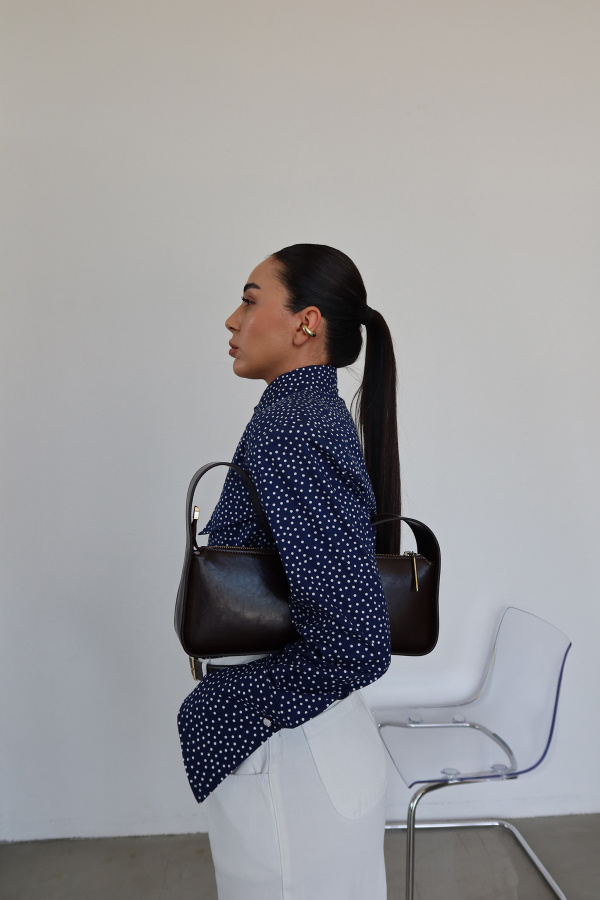 Puantiyeli Omuzu Vatkalı Gömlek