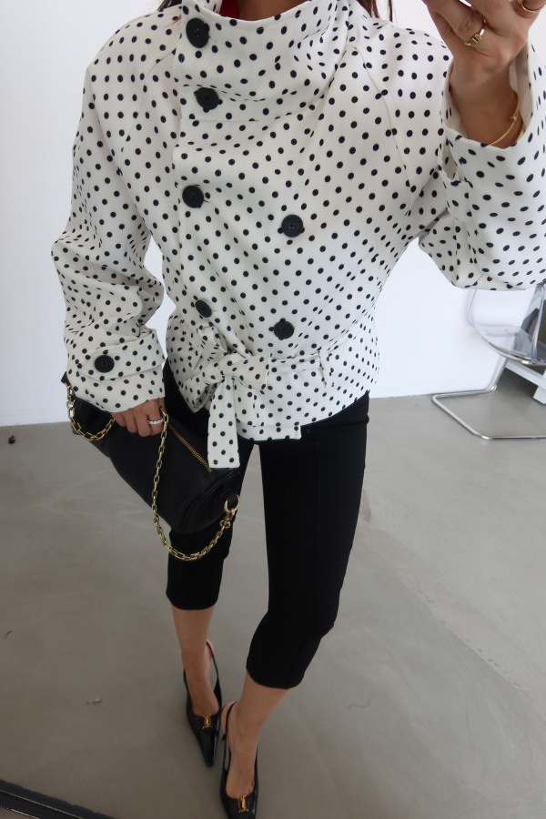 Kendinden Kuşaklı Puantiyeli Ceket