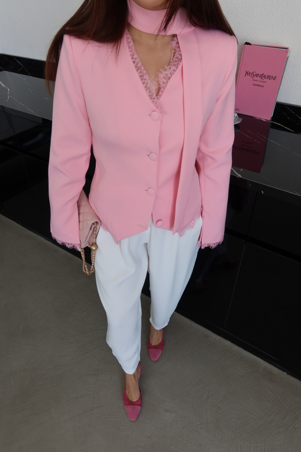 Dantel Detaylı Kapak Düğmeli Ceket