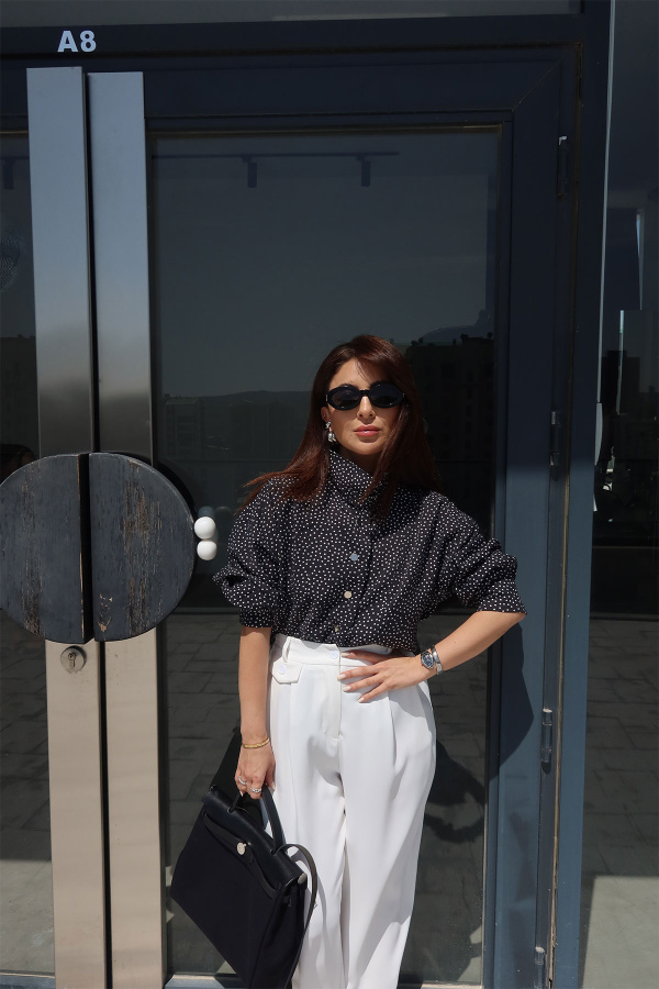 Dik Yaka Puantiyeli Gömlek