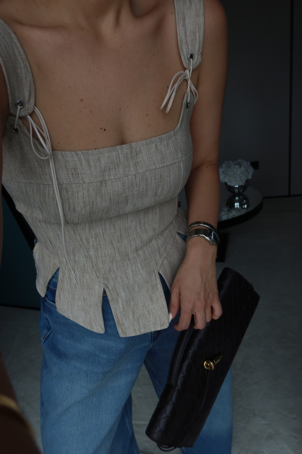 Sırtı Fermuarlı Kalın Askılı Büstiyer