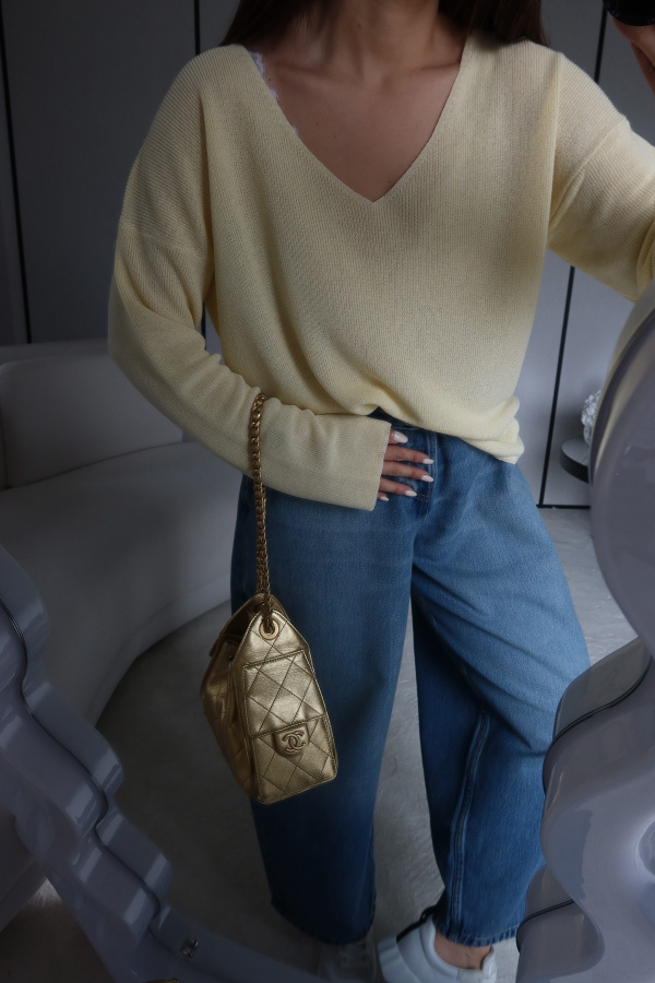 V Yaka Dökümlü Triko