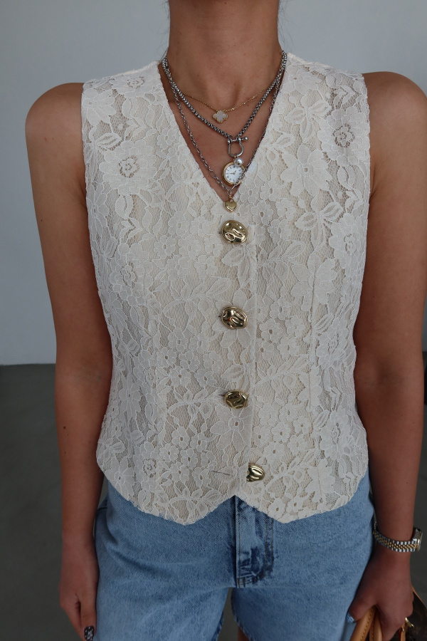 Güpür İşlemeli Gold Düğmeli Yelek