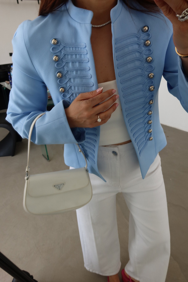 Nakış ve Düğme Detaylı Ceket