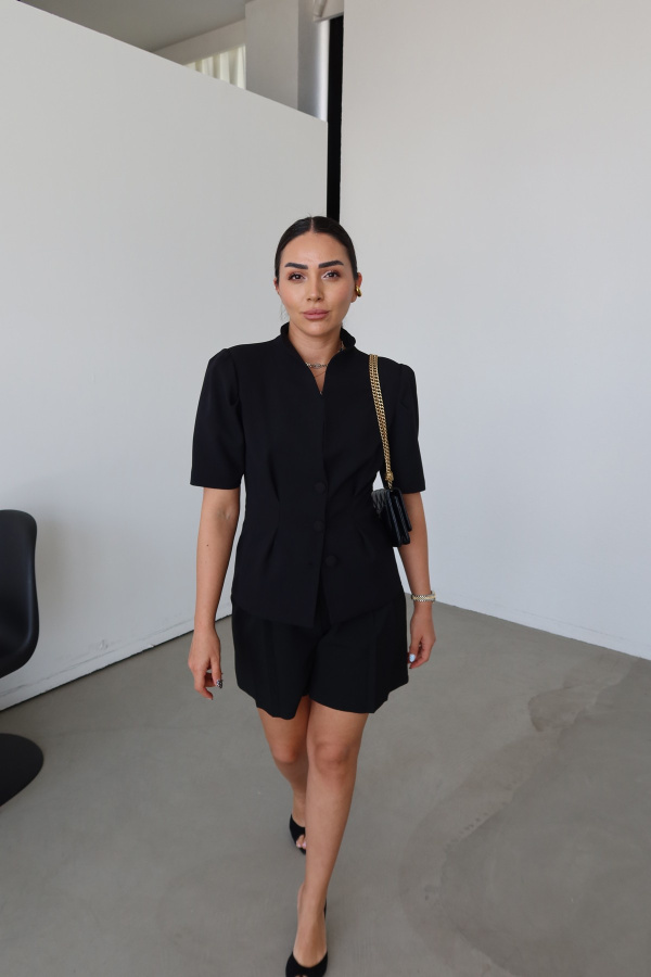 Kapak Düğmeli Kısa Kol Ceket