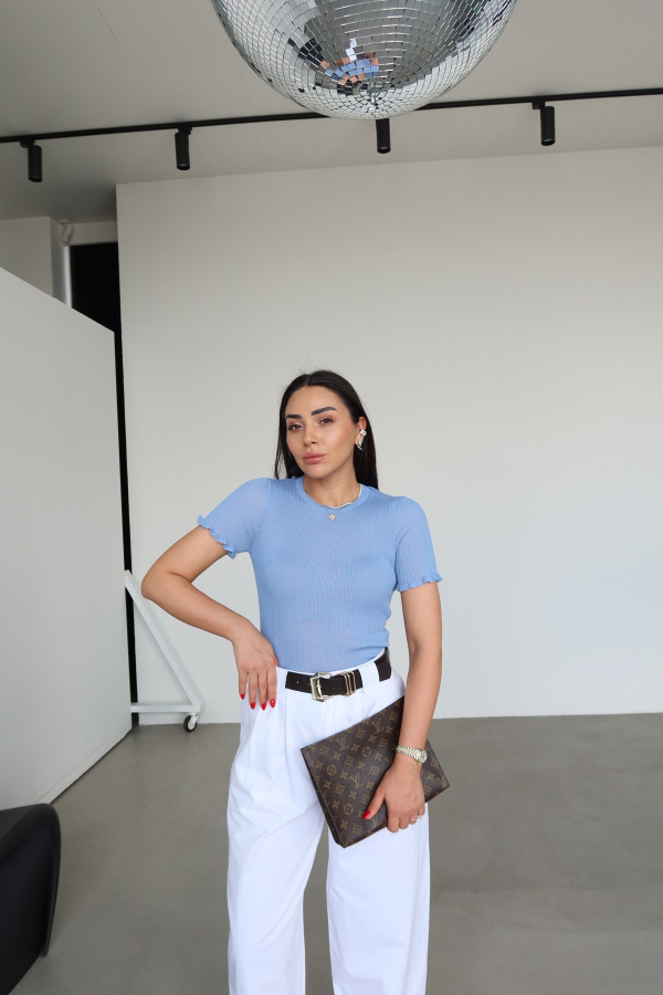 Kolu ve Etek Fırfırlı Triko Bluz