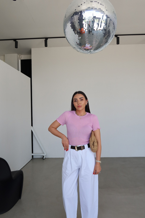 Kolu ve Etek Fırfırlı Triko Bluz