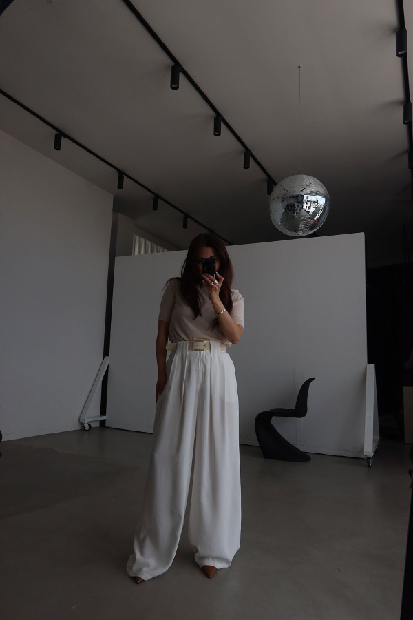 Çift Pileli Kemerli Geniş Kalıp Pantolon