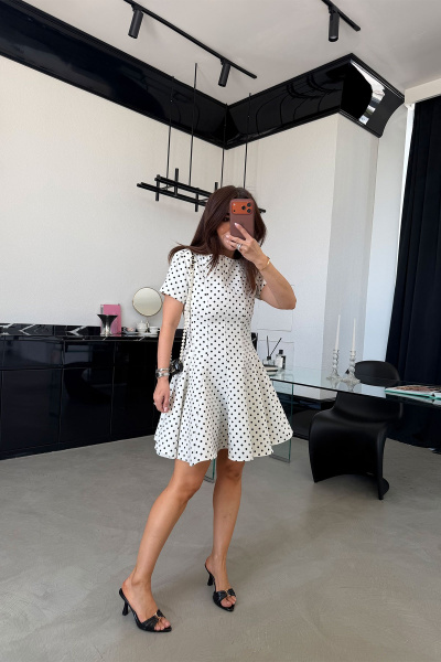 Dikiş Detaylı Pileli Puantiyeli Elbise