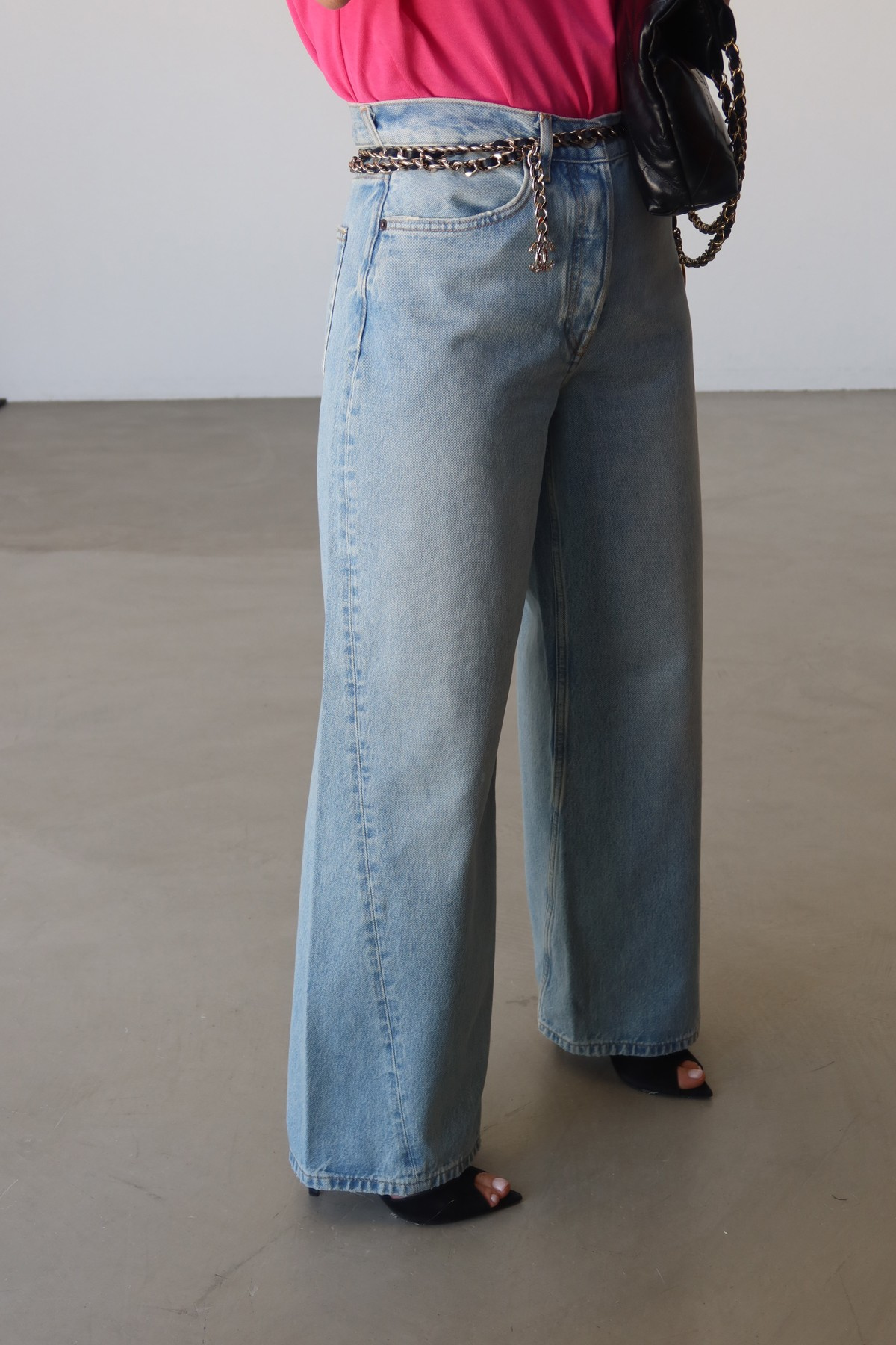 Asimetrik Kesim Wideleg Jean