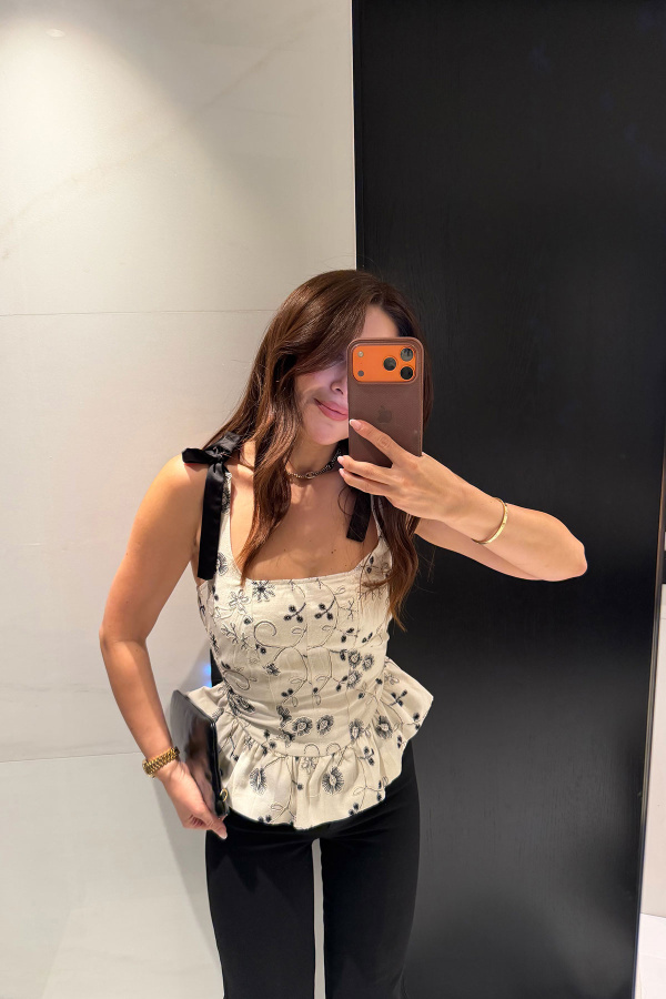 Bağlamalı Nakışlı Bluz
