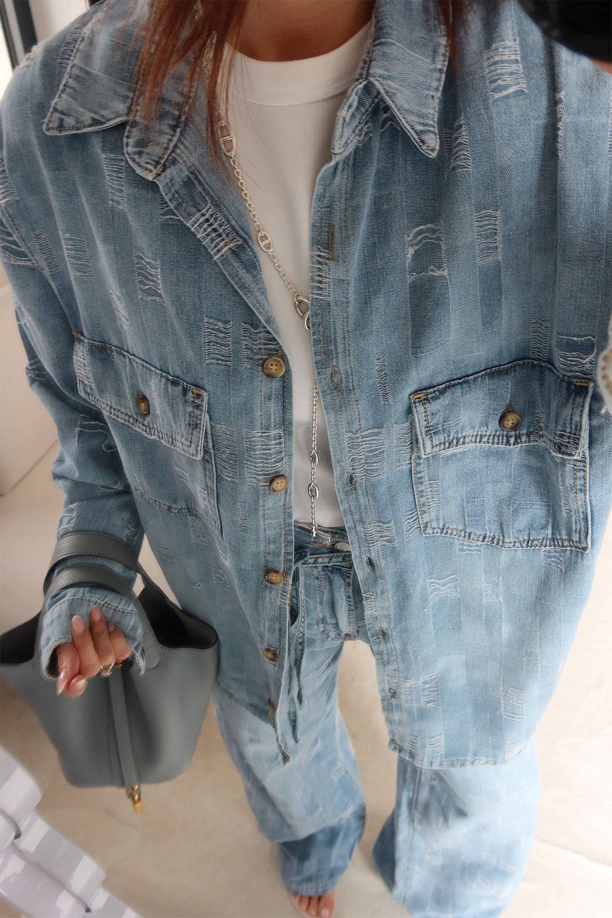 Dikiş Detaylı Denim Gömlek