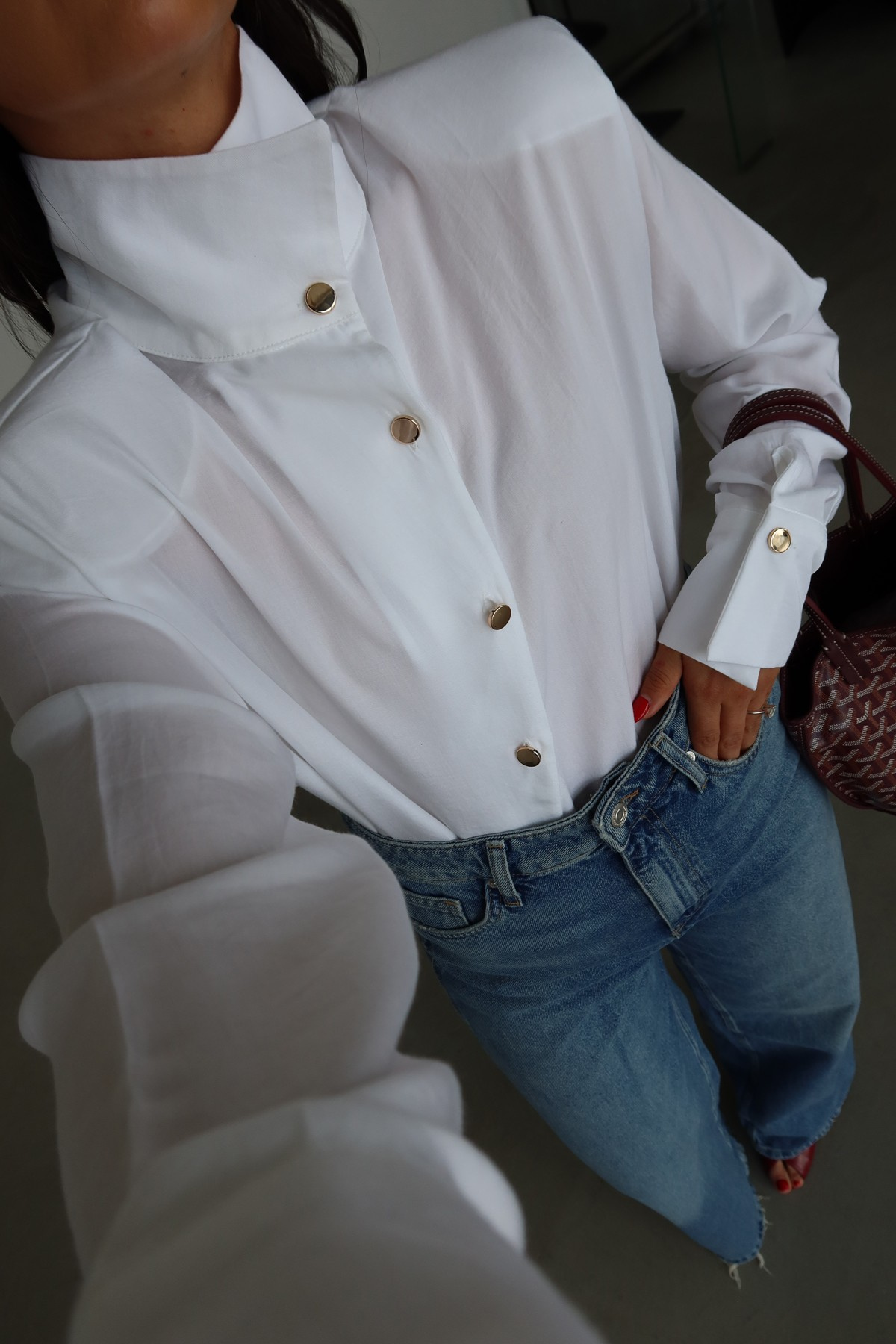 Vatkalı Gold Düğmeli Gömlek
