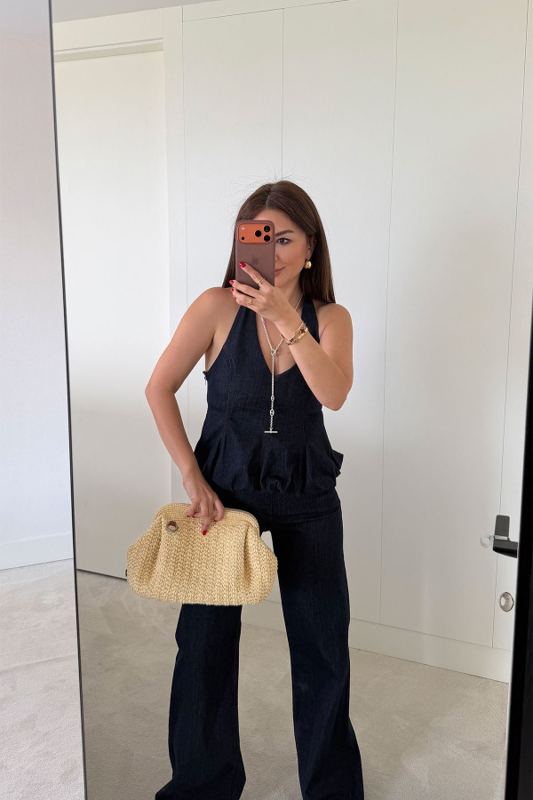 Boyundan Bağlamalı Kontrast Dikişli Denim Bluz