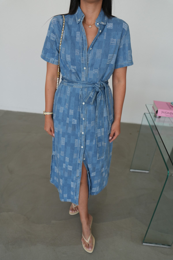 Dikiş Detaylı Denim Gömlek Elbise