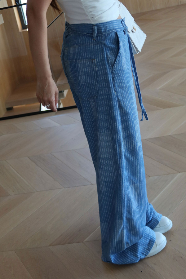 Beli Bağcıklı Çizgili Jean