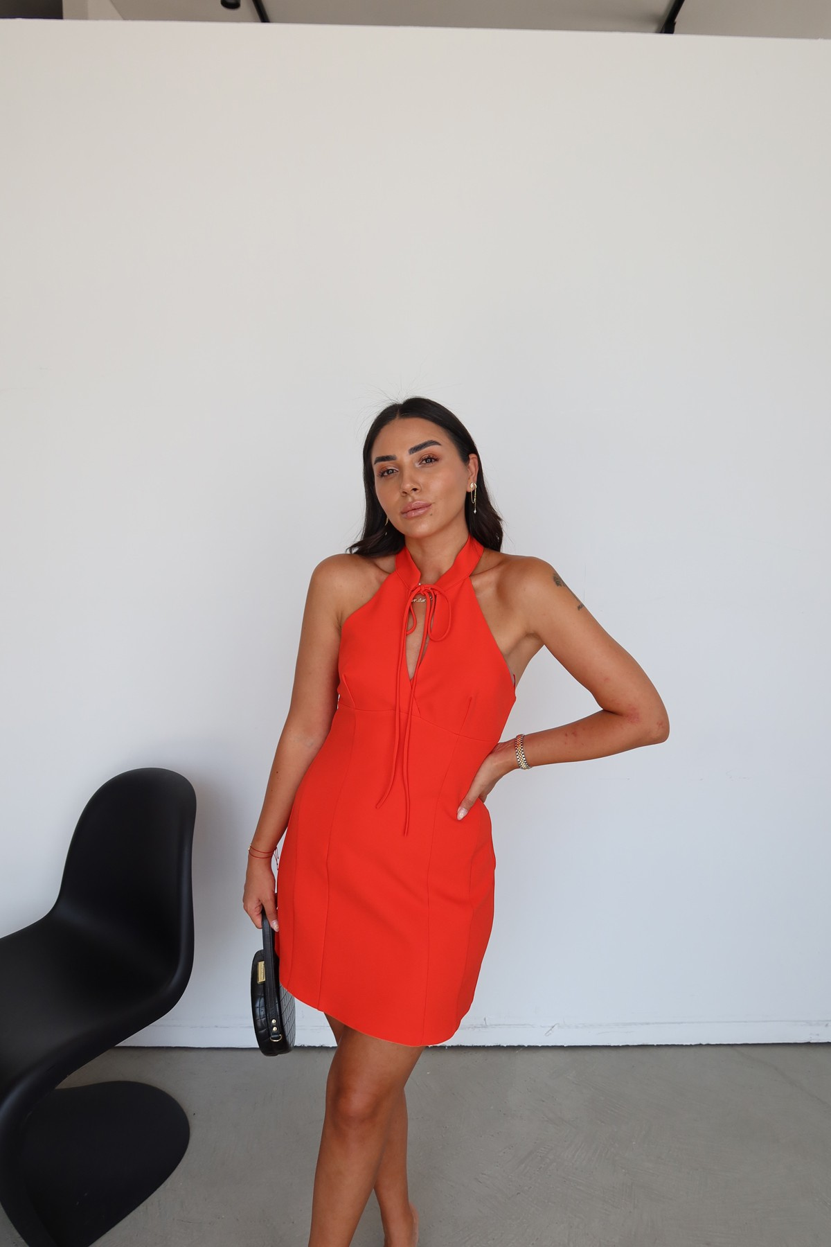 Halter Yaka Dikişli Elbise