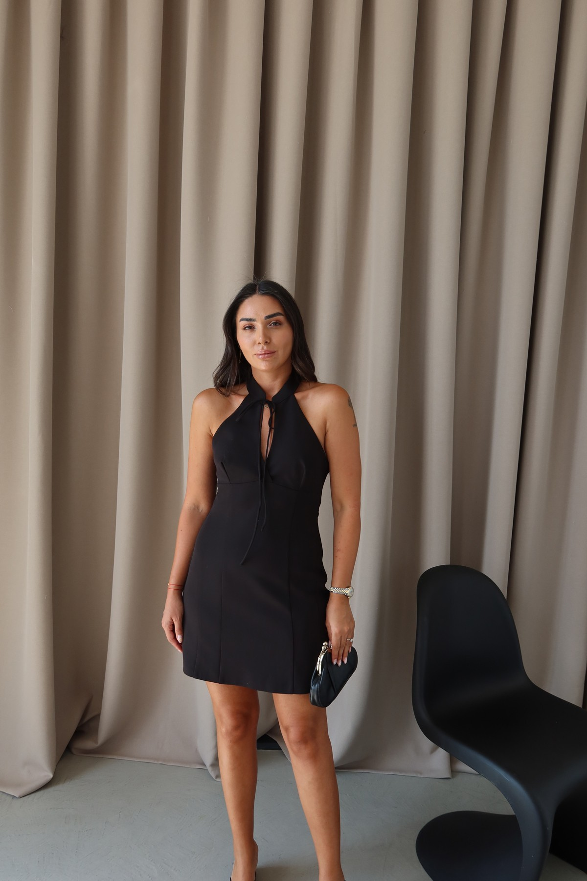 Halter Yaka Dikişli Elbise