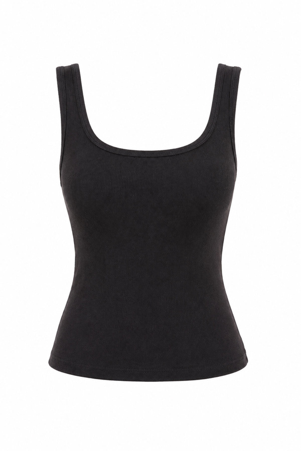 Bra-Free Atlet