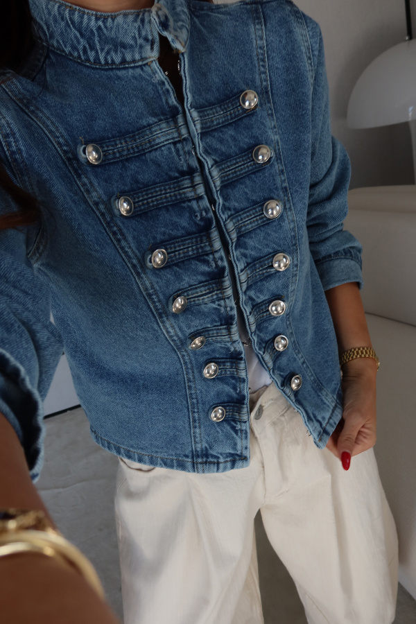 Düğme Detaylı Dik Yaka Denim Ceket