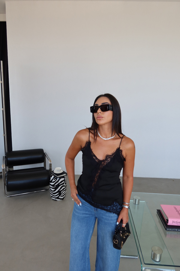 İp Askılı Dantelli Bluz